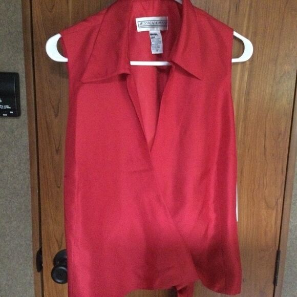 NWT Jessica Howard Sz. 14 SILK Solid Red Top - Picture 1 of 9